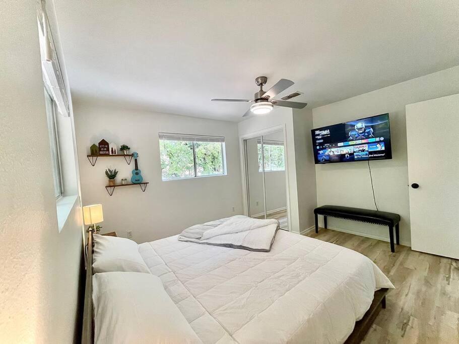 Canyon Lake River House Retreat-Location With Hot Tub 外观 照片