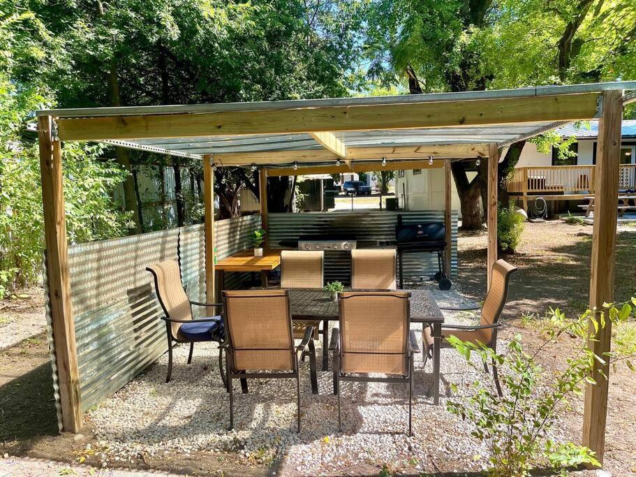 Canyon Lake River House Retreat-Location With Hot Tub 外观 照片